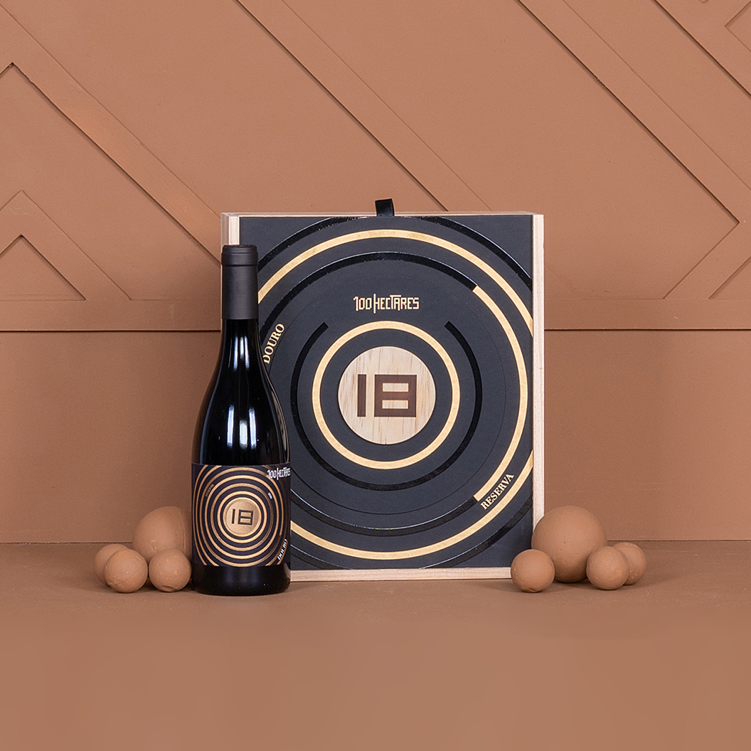 Cabaz de vinhos com seleção especial
